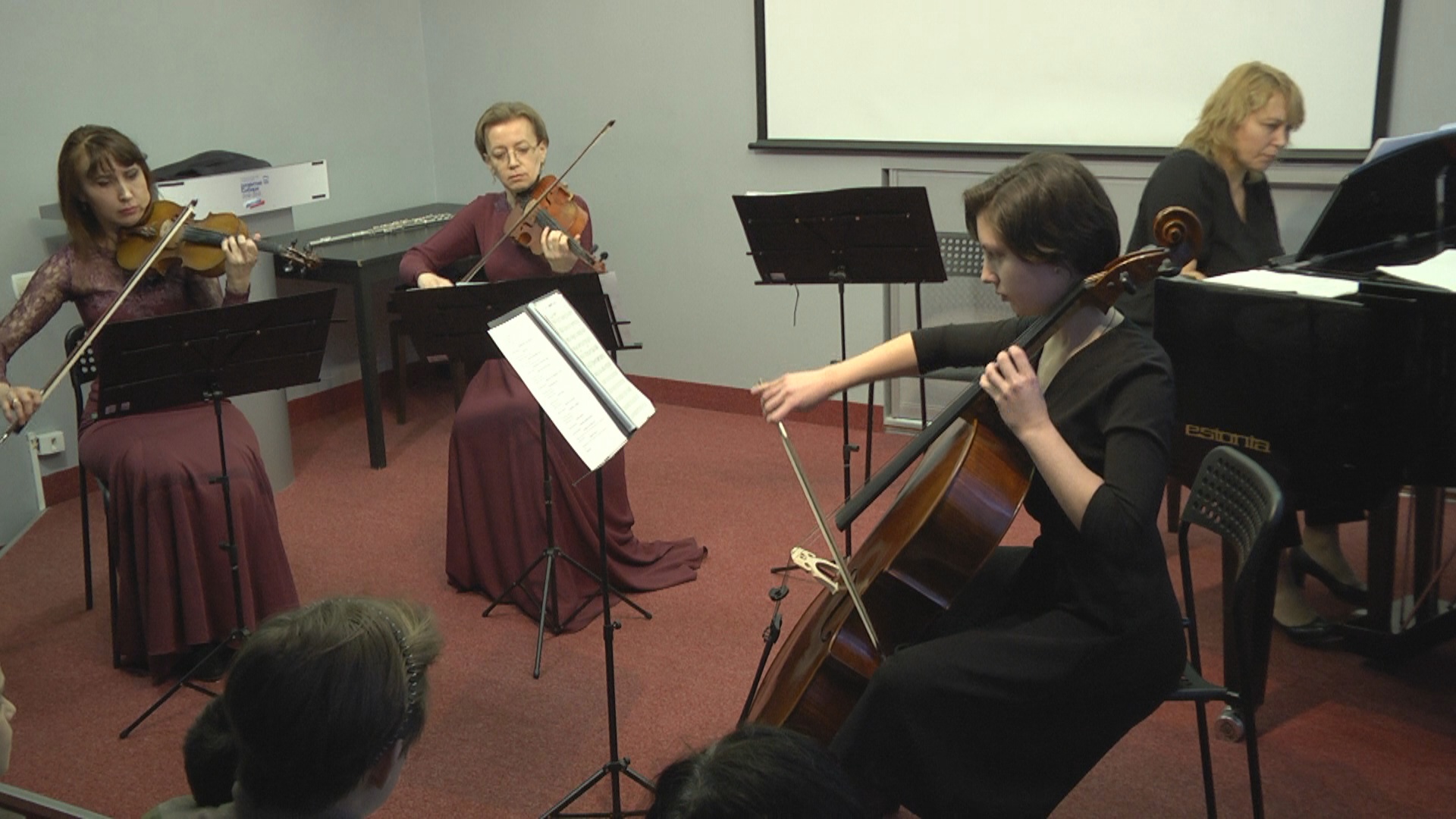 Музыкальные ансамбли, камерные коллективы и популярные группы - 3